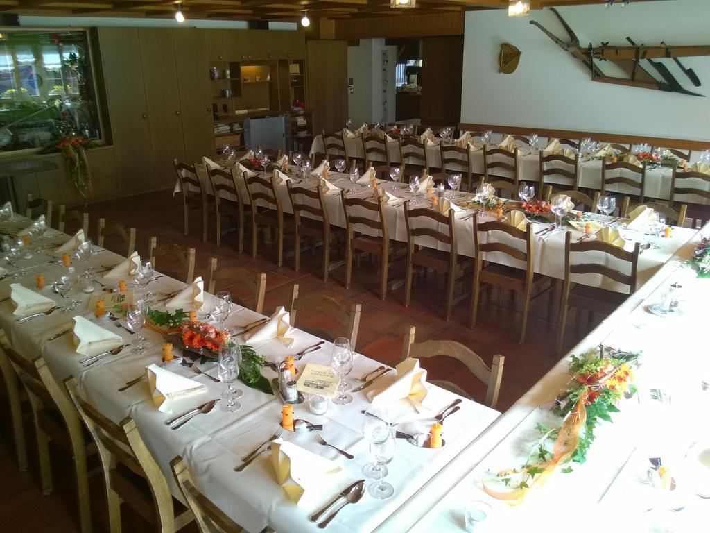 Gasthaus Zum Ochsen Neuhaus Dış mekan fotoğraf