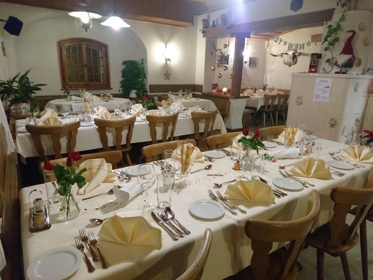 Gasthaus Zum Ochsen Neuhaus Dış mekan fotoğraf