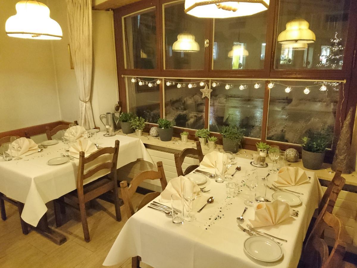 Gasthaus Zum Ochsen Neuhaus Dış mekan fotoğraf