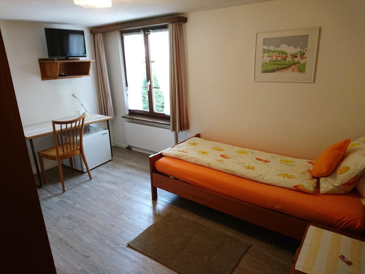 Gasthaus Zum Ochsen Neuhaus Dış mekan fotoğraf